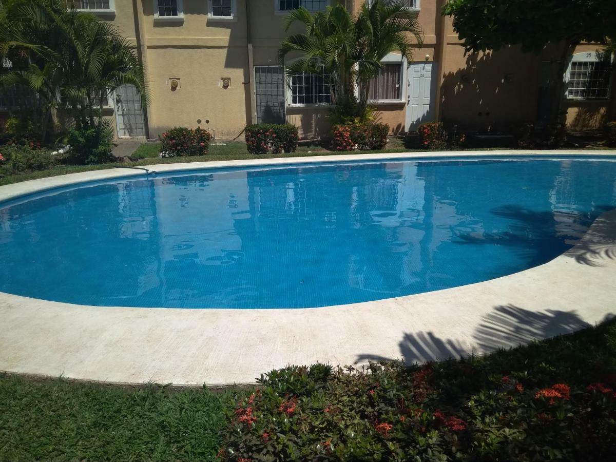 Casa Con Alberca!! Ixtapa Zihuatanejo Lejlighed Eksteriør billede