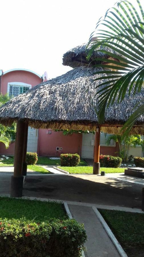 Casa Con Alberca!! Ixtapa Zihuatanejo Lejlighed Eksteriør billede